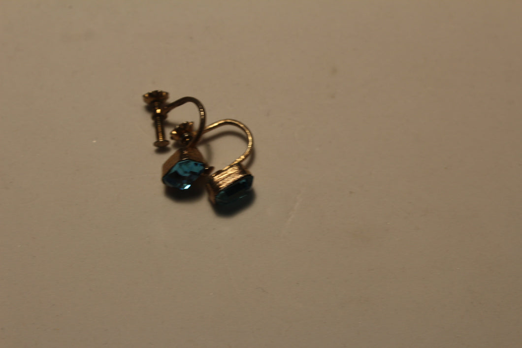Vintage Turquoise Blue Glass Screw In Earrings