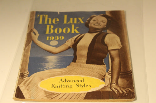 The Lux Book 1939 - Advance Knitting Styles - Twin Sets